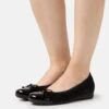 Gabor Comfort Ballet Pumps - Schwarz/Gold -Gabor Sales Store 36bca261ac494b77b804cfccc97a0728