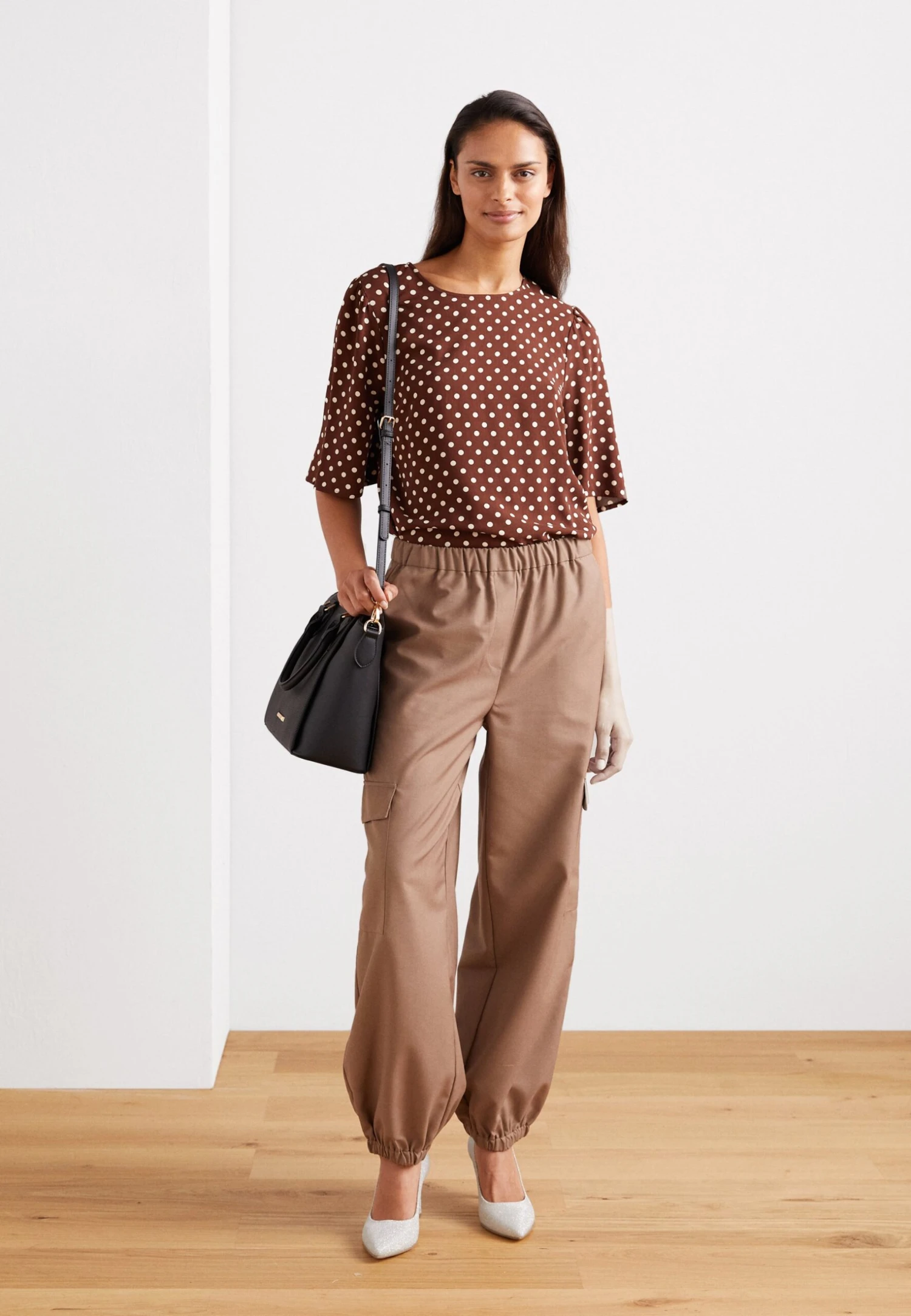 Gabor Classic Heels - Silver 6 Gabor Classic Heels - Silver - Image 4