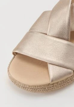 Gabor Wedge Sandals - Puder 13 Gabor Wedge Sandals - Puder -Gabor Sales Store 9898a46613d442a590a5076706710e9c