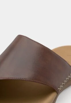 Gabor T-bar Sandals - Peanut -Gabor Sales Store 9d7c46e30ec349feb73bd6cc19ce9d30