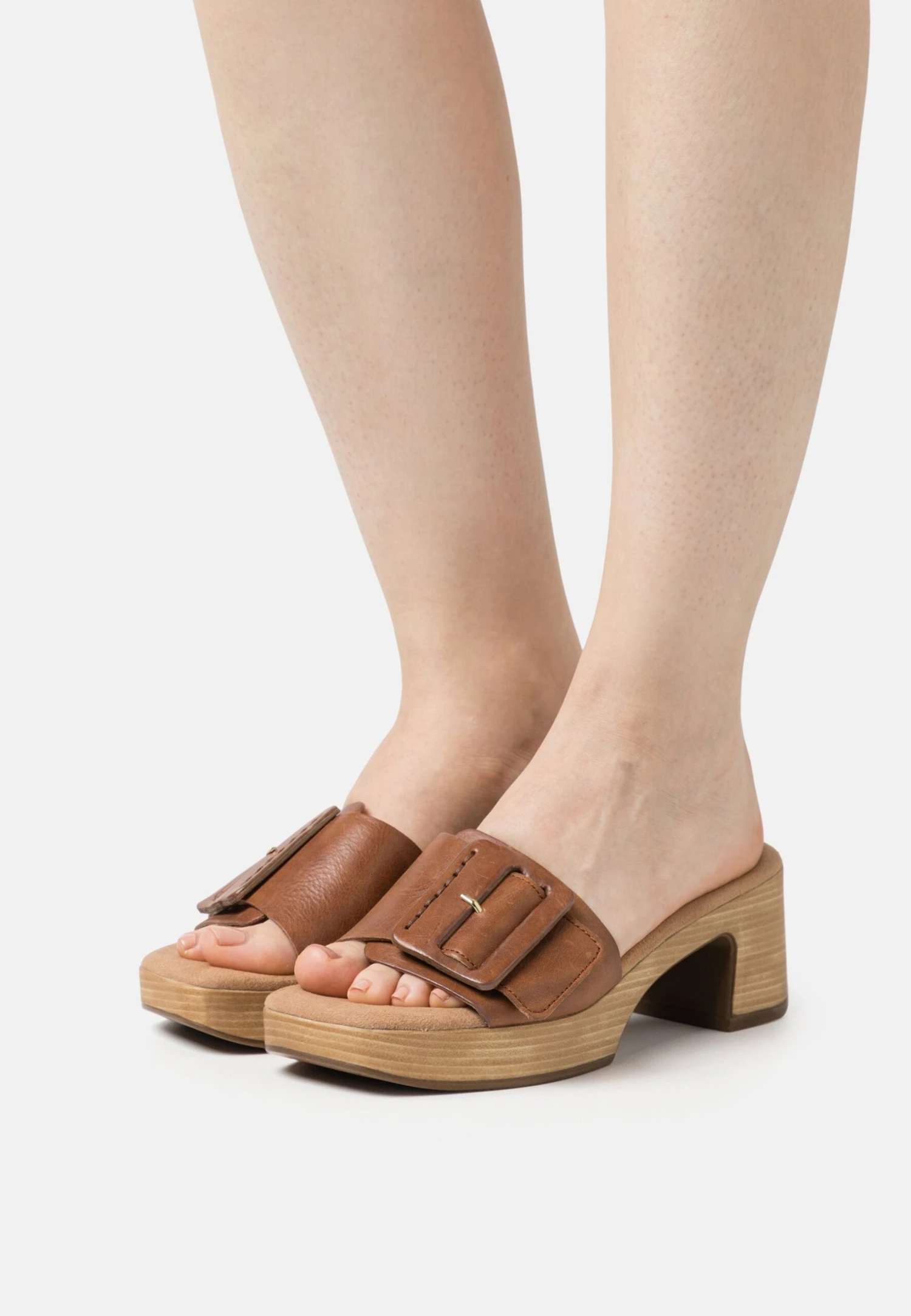 Gabor Comfort Clogs - Camel 3 Gabor Comfort Clogs - Camel