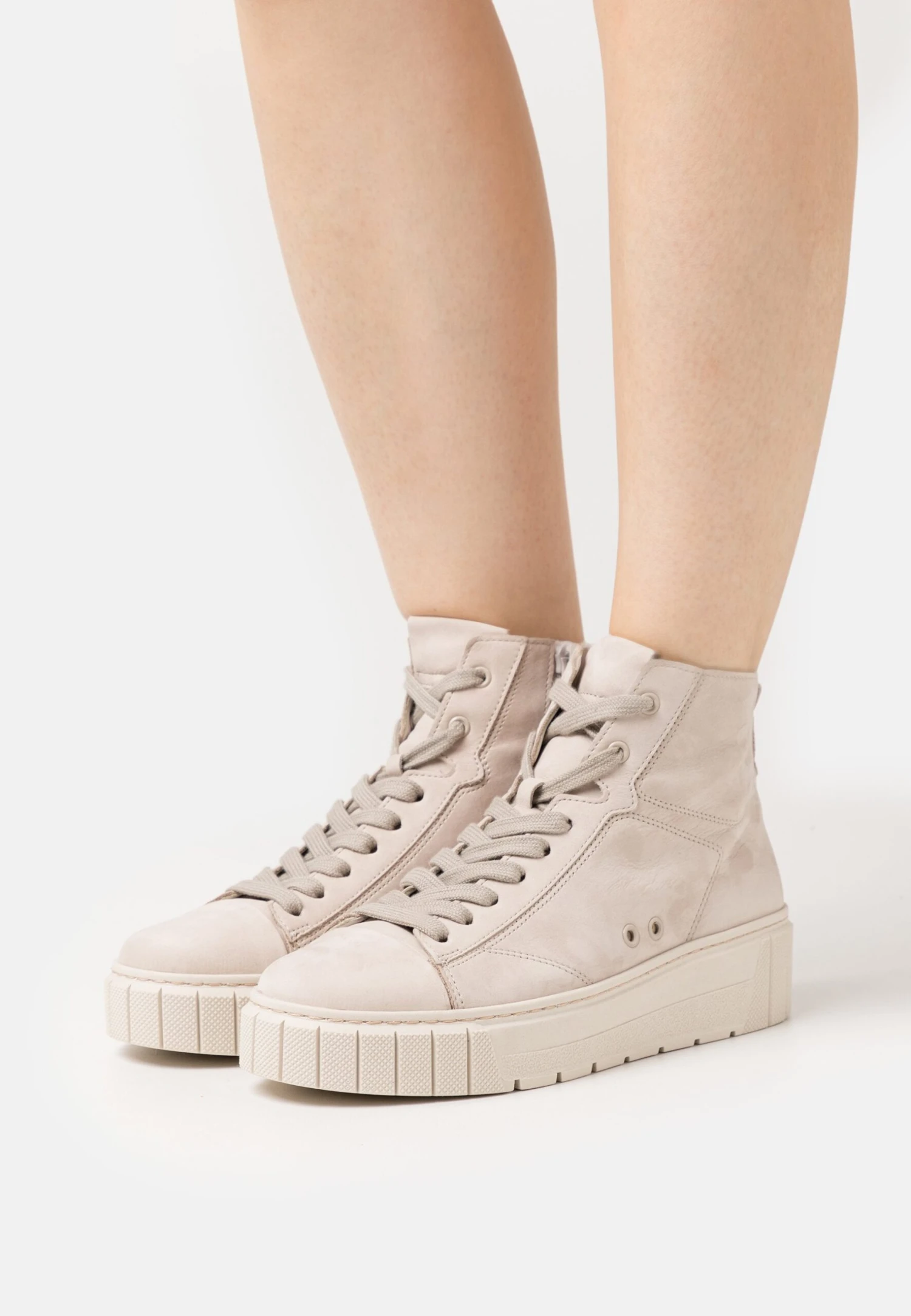 Gabor Comfort High-Top Trainers - Puder 3 Gabor Comfort High-Top Trainers - Puder