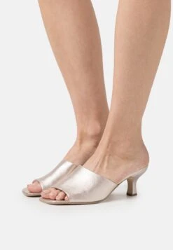 Gabor Heeled Mules - Puder