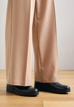 Gabor Comfort Classic Ankle Boots - Whisky Mel -Gabor Sales Store fa1862f6c5664cdfb1ad1e189ab5190d