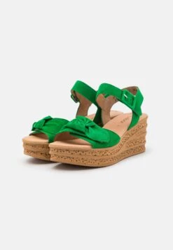 Gabor Platform Sandals - Verde -Gabor Sales Store fc6b3773dbdf4c76b1cc665b6c770db1